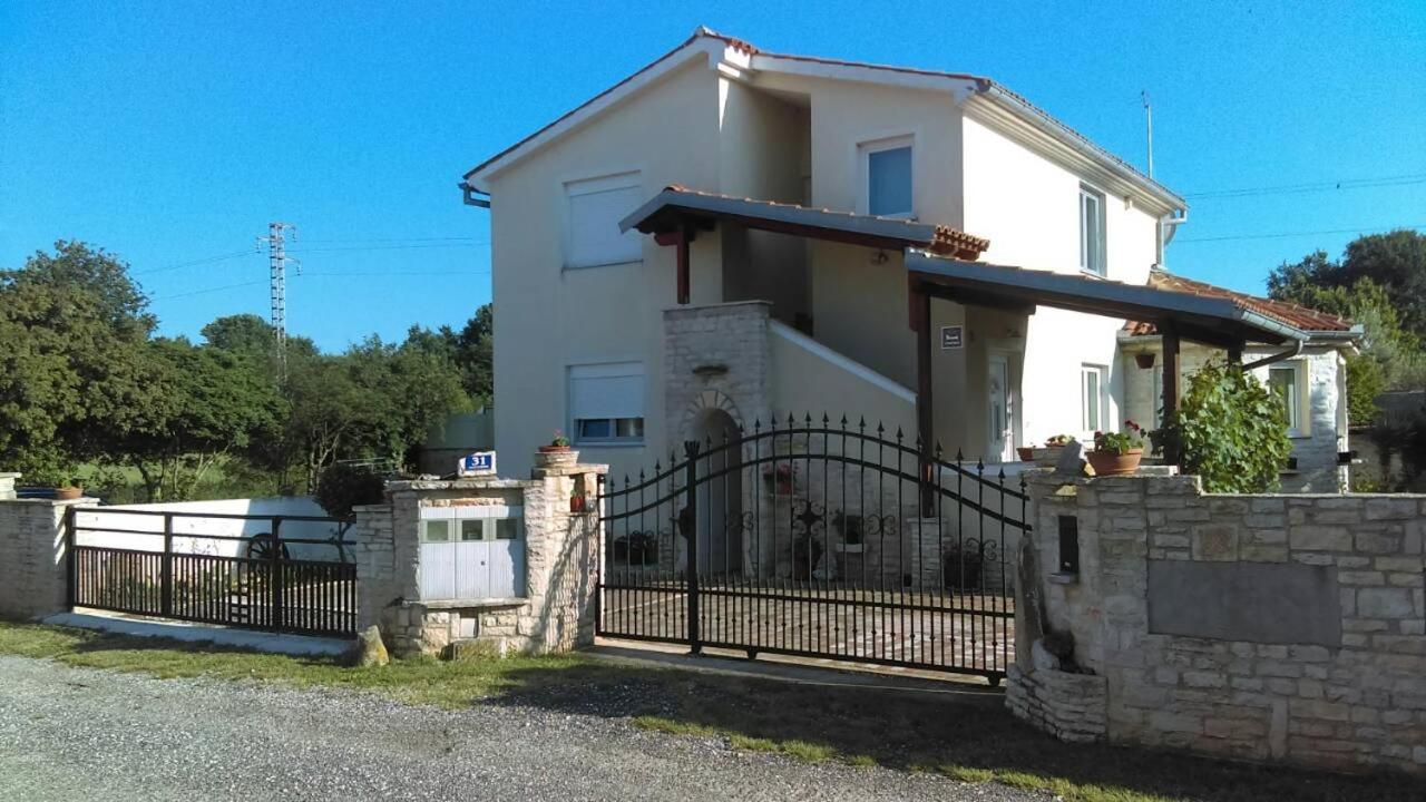 Apartment Zelena Oaza Sisan 75 M2 - 2 Bedrooms Exterior photo
